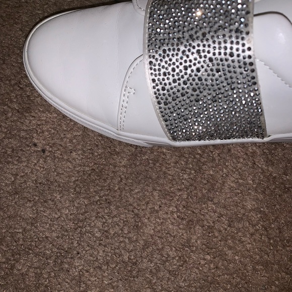 Cute Sneakers - Picture 3 of 5